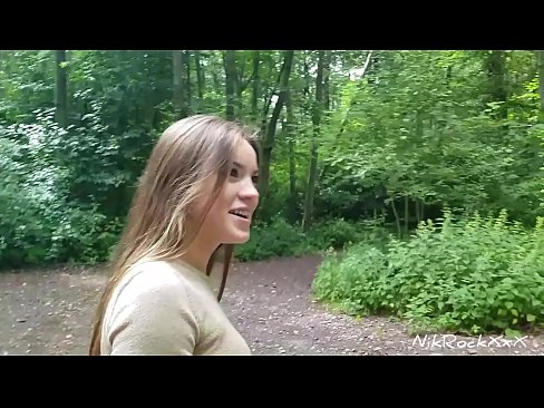 ❤️ Ik stelde Evelina foar dat wy op in iepenbier plak neuke! Se sei ja. Dan ik neukte har yn 'e kont en cum yn har mûle. Doe pikte se harsels. ❤️❌  Seks by wy